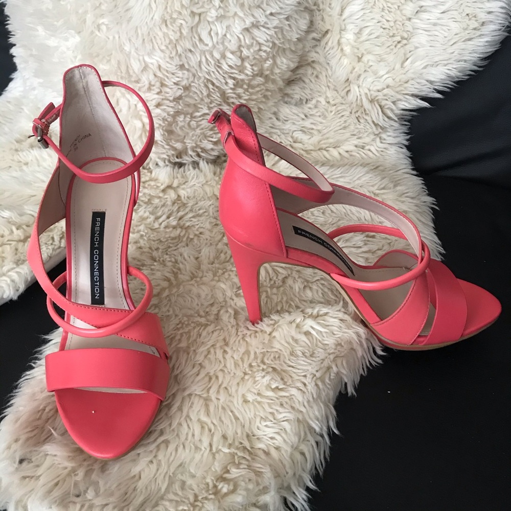 NEW FRENCH CONNECTION 'Wendi' Sandal